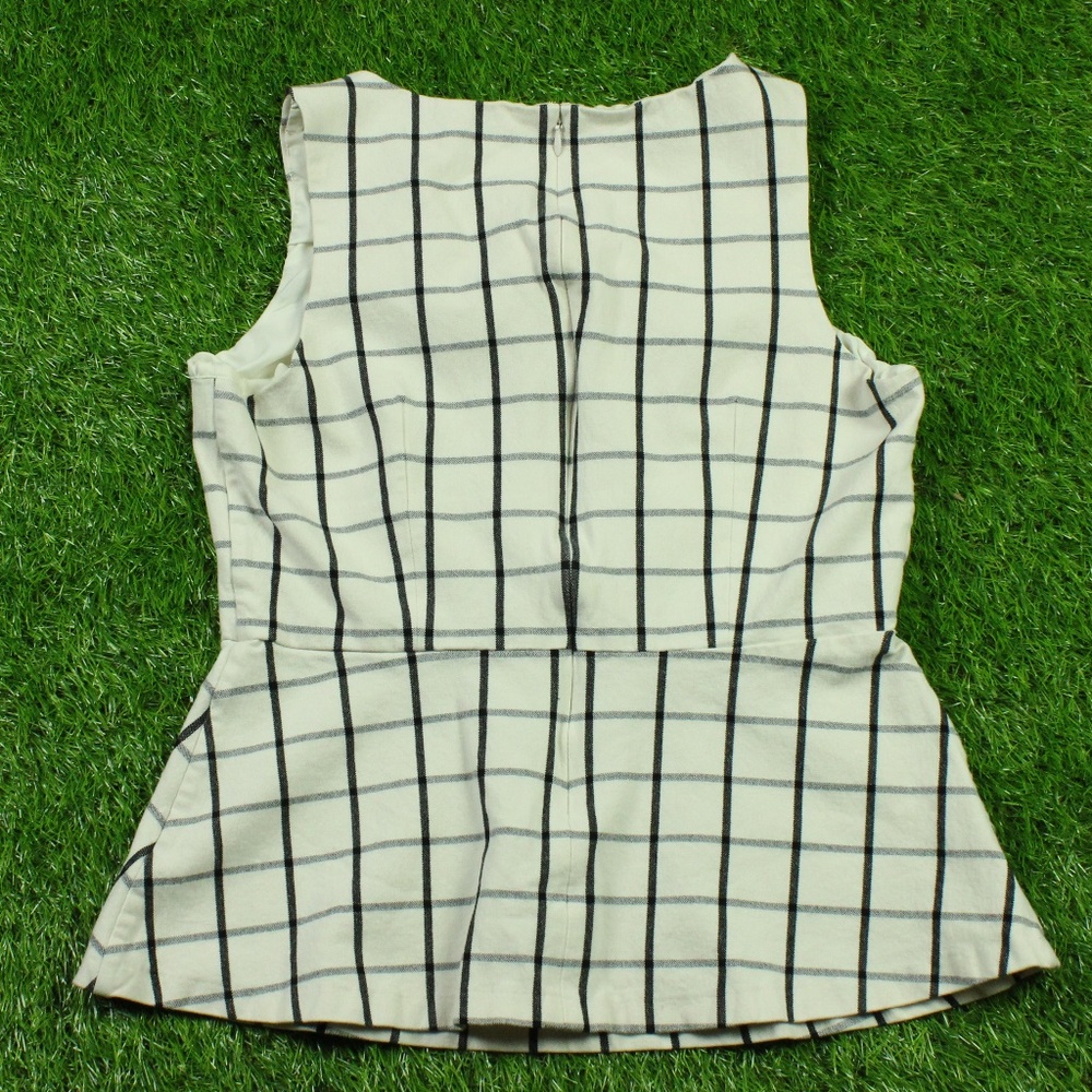 Ladies Sleeveless Shirt Banana Republic Size 10 - Picture 5 of 6